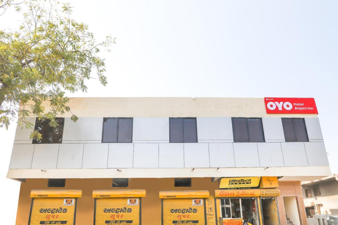 Oyo 67345 Hotel Anjani Inn Naroda Extérieur photo
